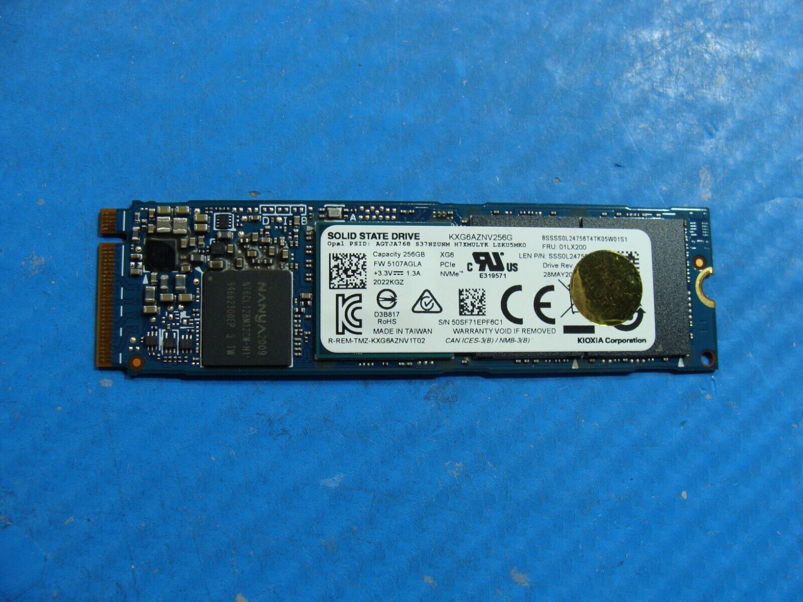 Lenovo L13 Yoga Kioxia 256GB NVMe M.2 SSD Solid State Drive KXG6AZNV256G 01LX200