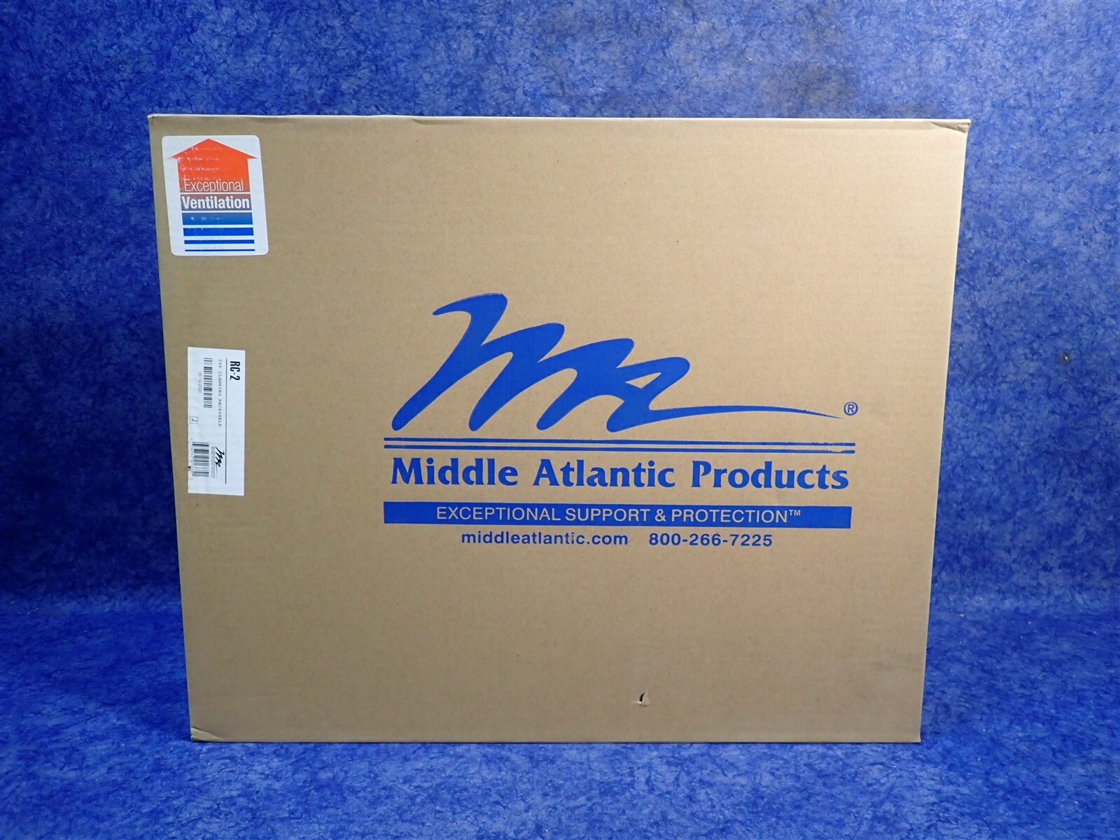 NEW Middle Atlantic RC-2, 2-Space Clamping Rackshelf Black Powder Coat (Z14)