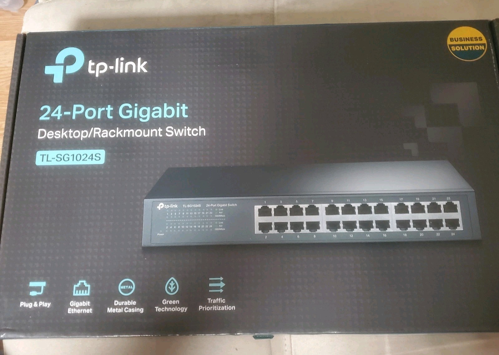 TP-Link TL-SG1024D 24-Port Gigabit Desktop Rackmount Switch NEW