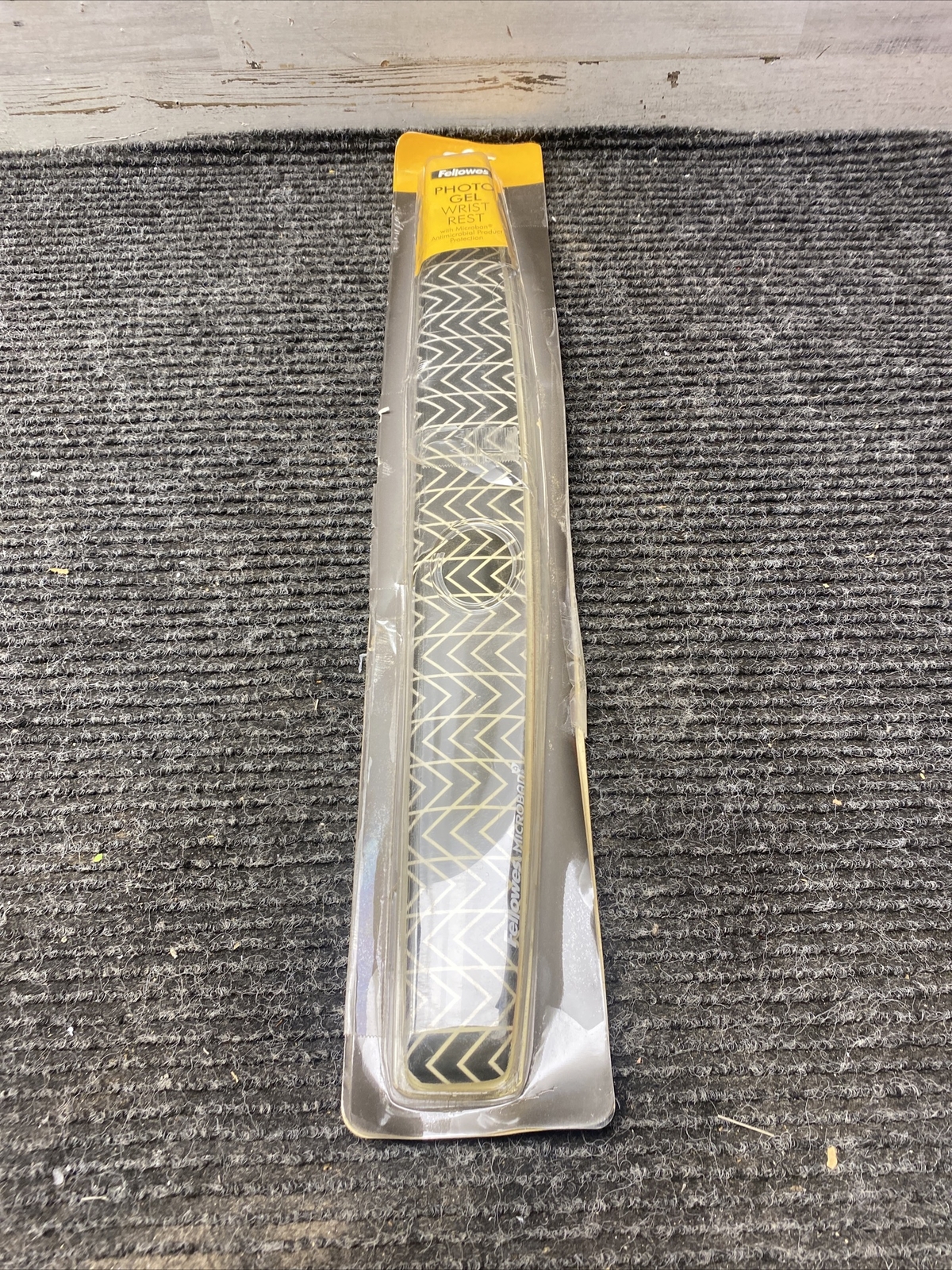 Fellowes Photo Gel Wrist Rest with Microban, 18 1/2 x 2 5/16 x 3/4, Gray/White F