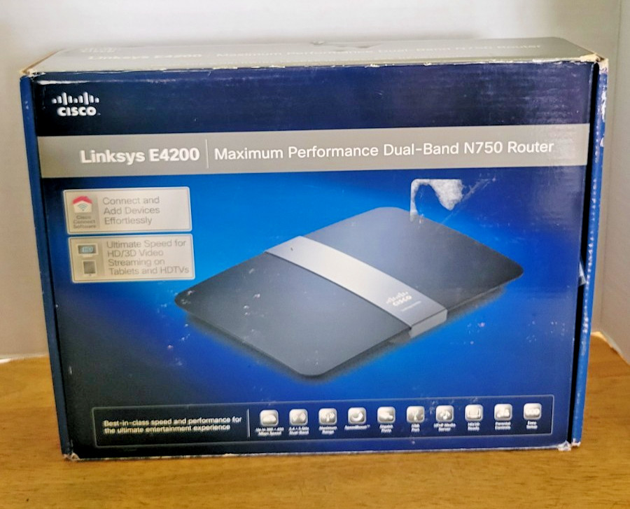 Cisco Linksys E4200 Dual Band Wireless-N Router, 4 Gigabit Ports, USB