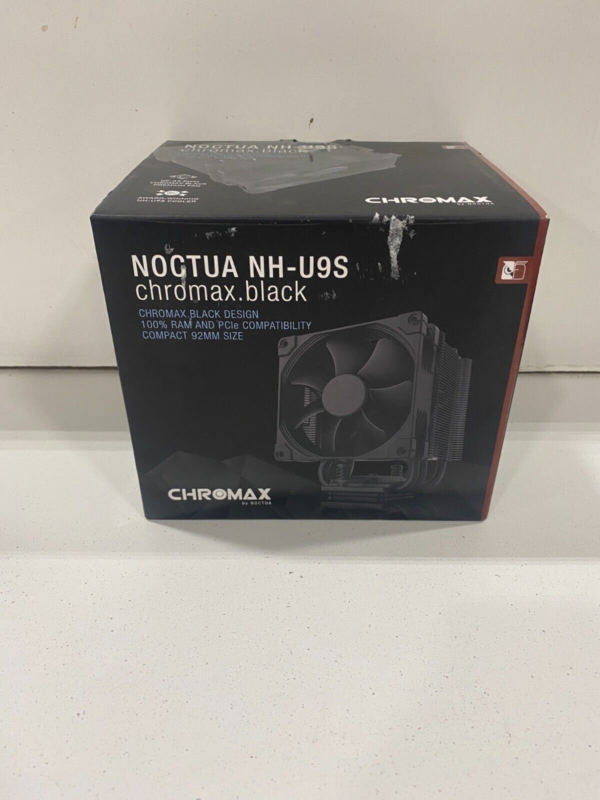 Noctua NH-U9S Chromax. Black CPU Cooler with Fan