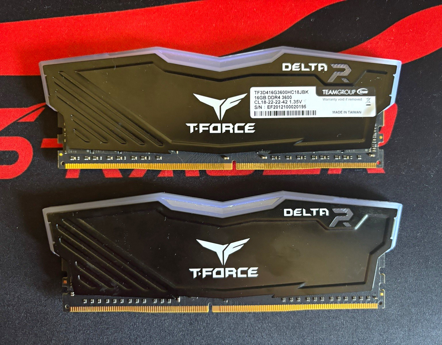 TEAMGROUP T-FORCE Delta R 32GB (2x16GB) DDR4-3600 DIMM 288-Pin MPN