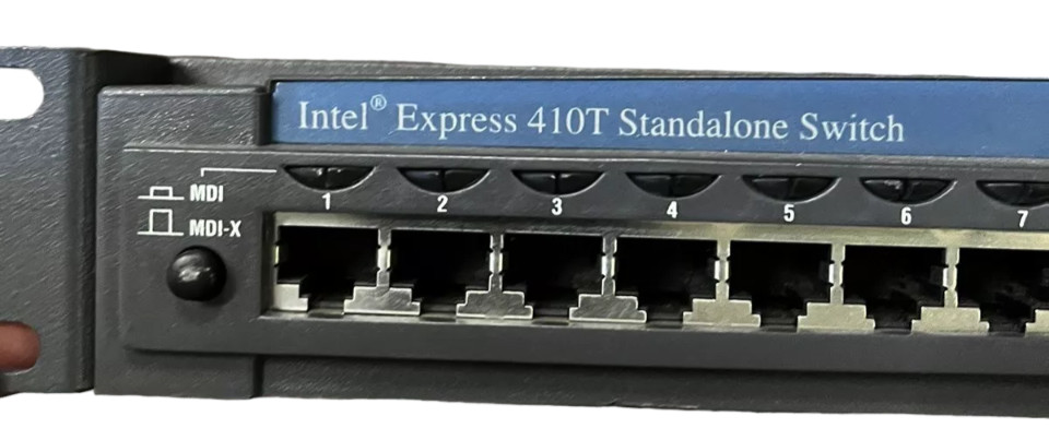 Intel ES410T24 Express 410T Stand Alone Switch 24 10/100 Ports
