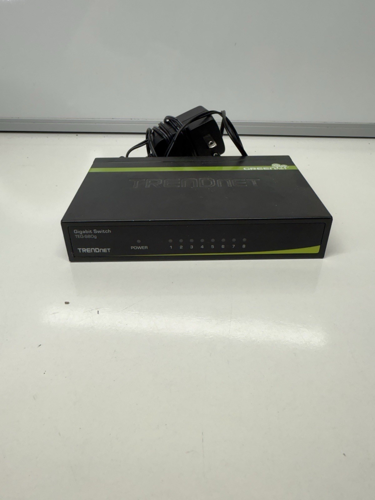 TRENDnet  TEG-S80g External Ethernet Gigabit Network Switch 8-Port GreenNet (8)