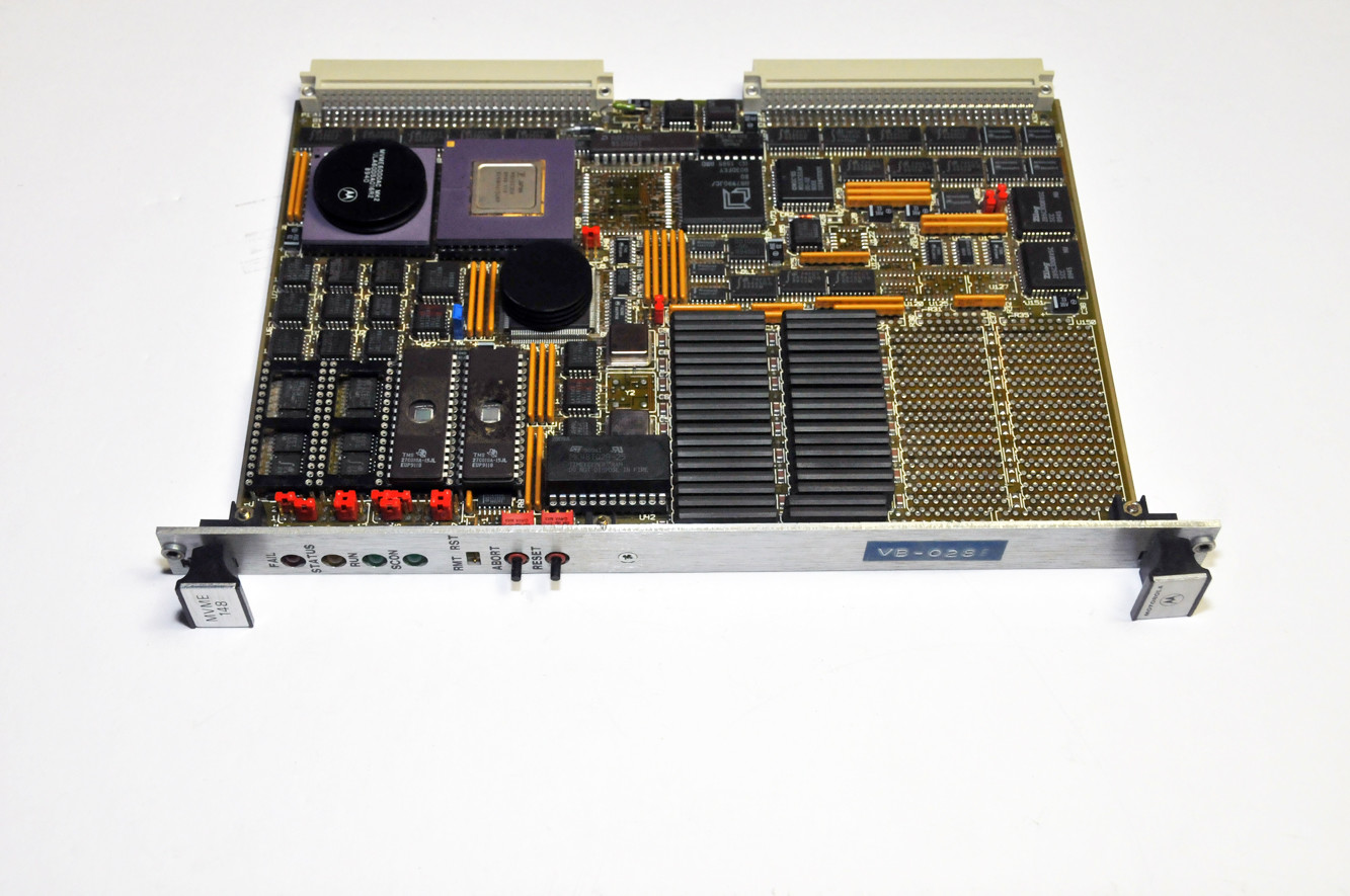 Motorola MVME148 VME CPU Board  01-W3577B-31B   Unmarked EPROM's