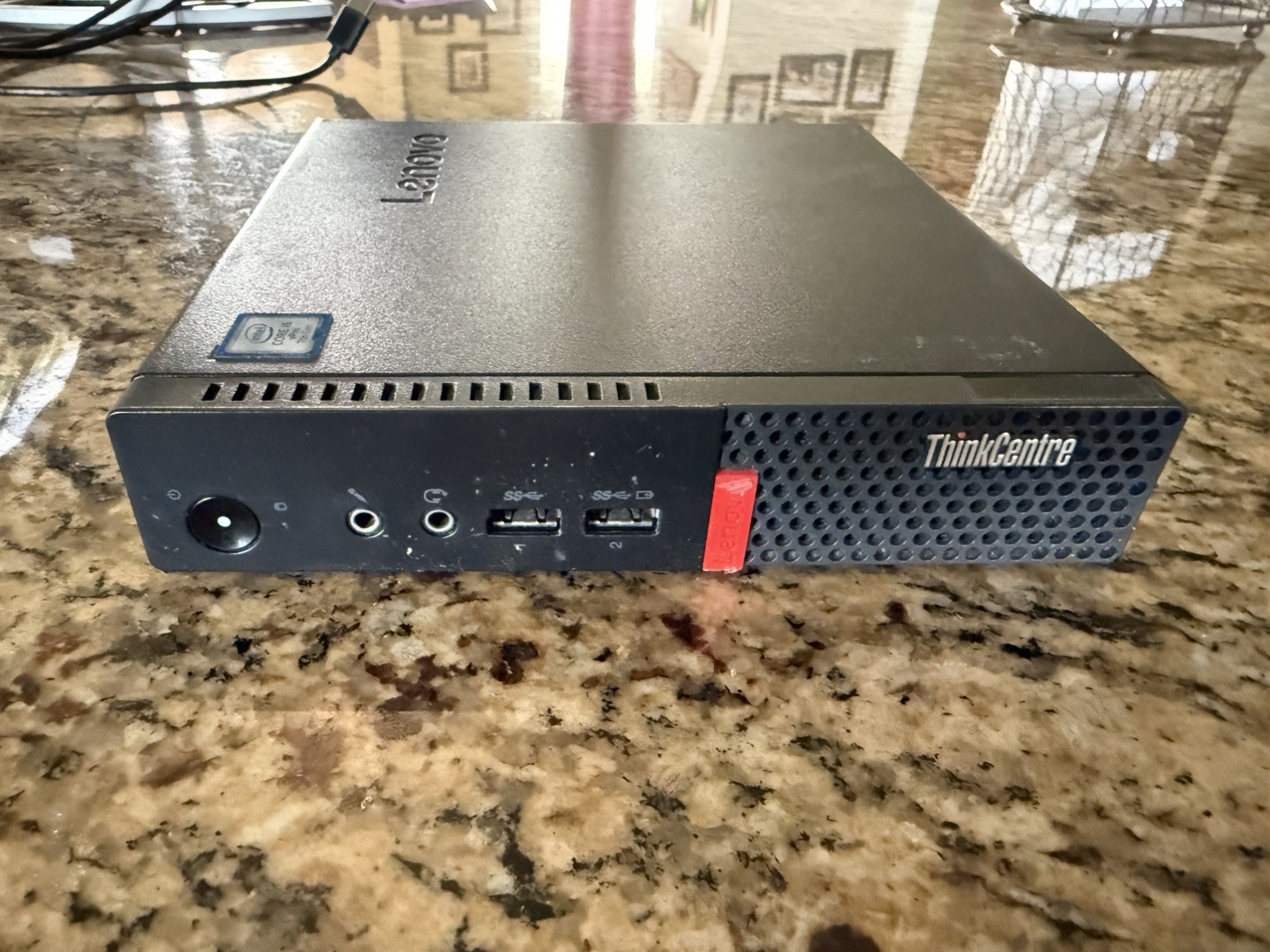 Lenovo ThinkCentre M910q Intel Core i5-7500T 8GB RAM 256G SSDB