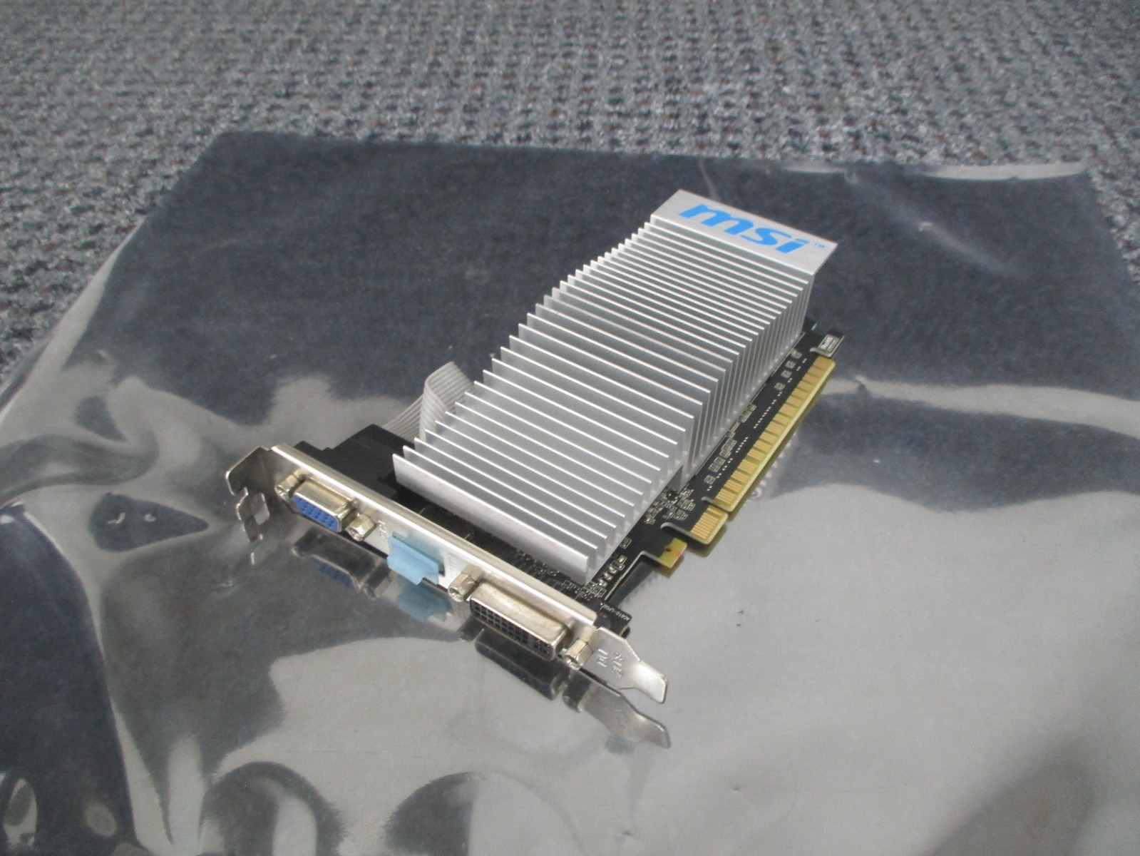 MSI N210-MD1GD3H/LP GeForce 210 1GB  DDR3 PCIe 2.0 x16 Graphics Card