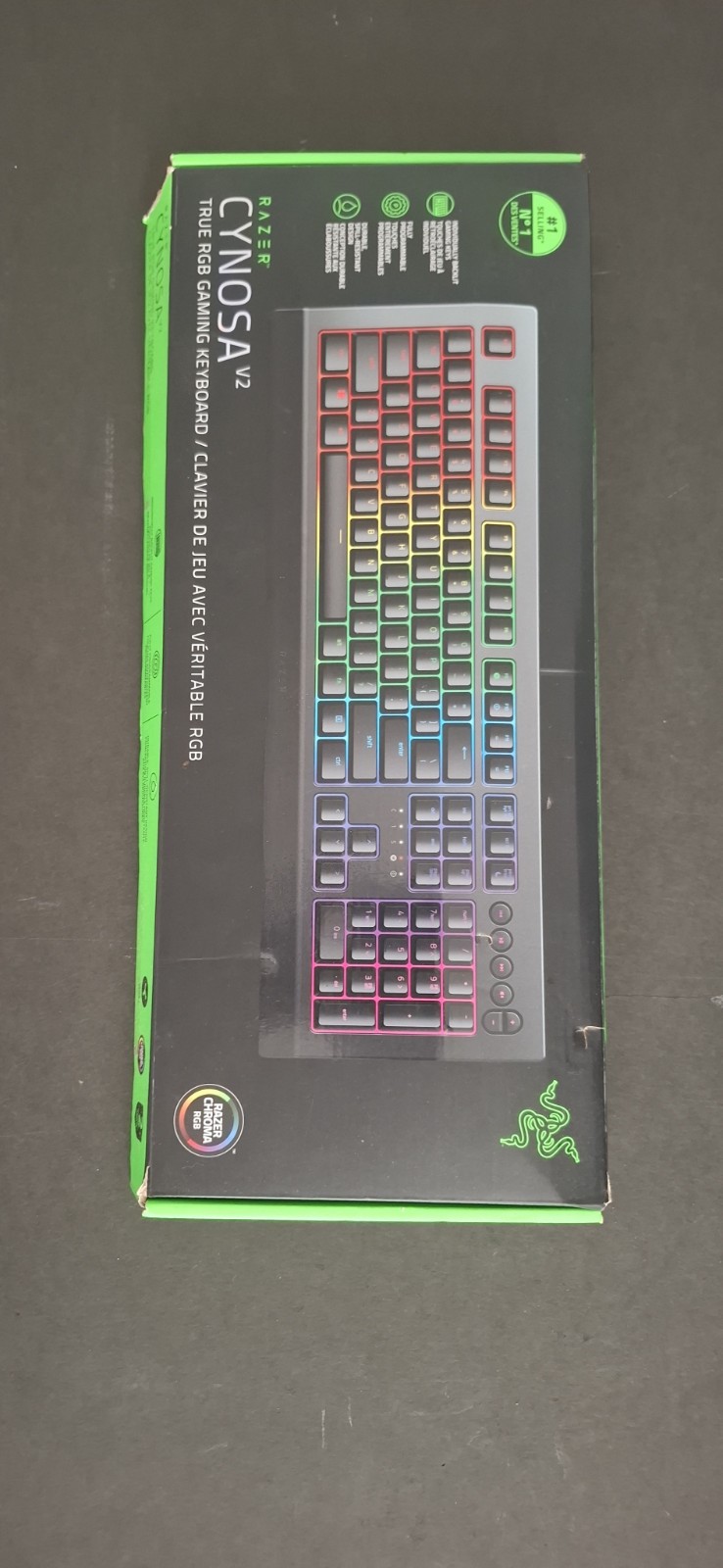 Razer Cynosa V2 QWERTY Gaming Keyboard Customizable Chroma RGB Lighting Excelent