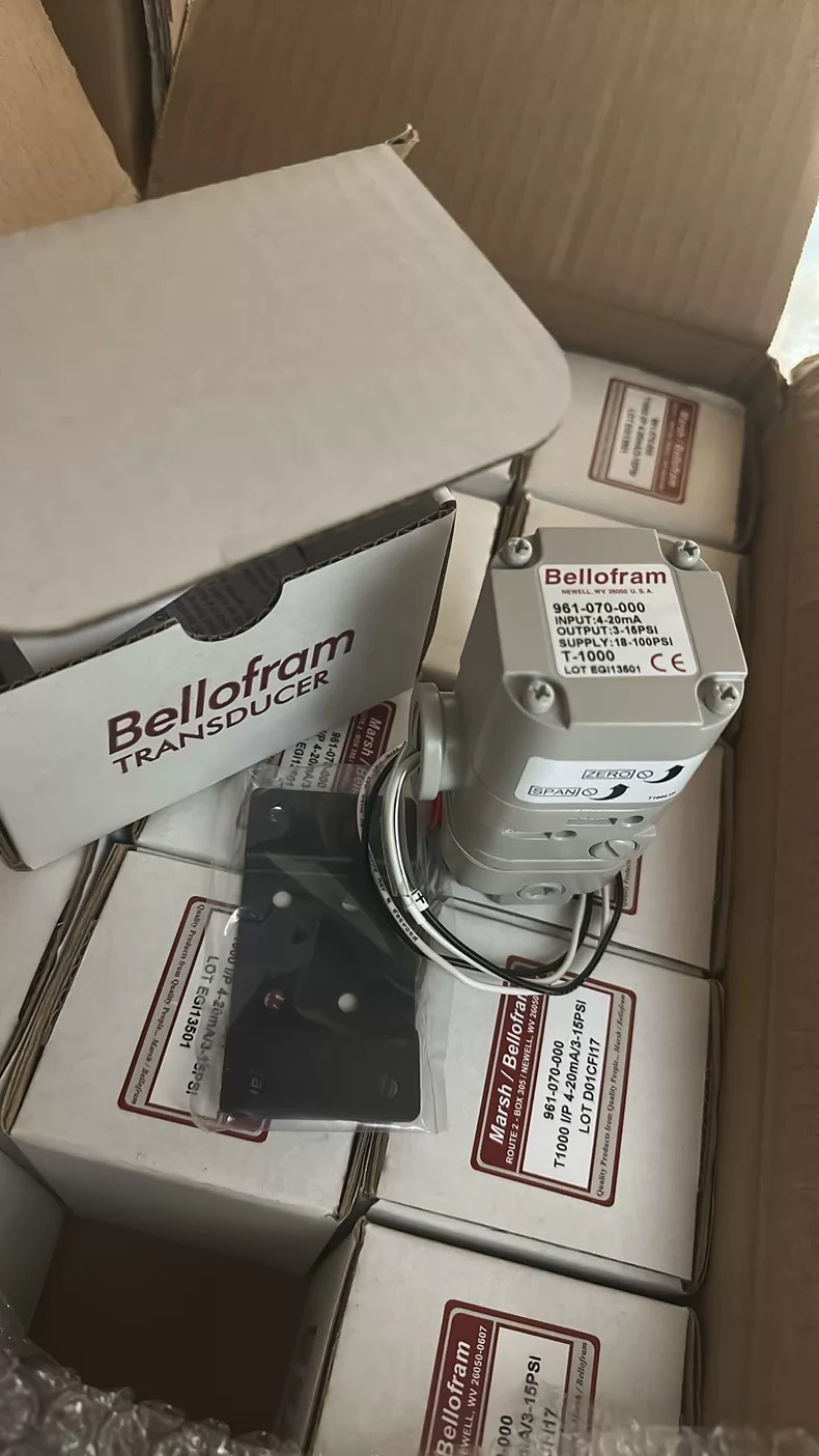 New Genuine 961-070-000 Bellofram Pressure Transducer Factory Sealed Real shot