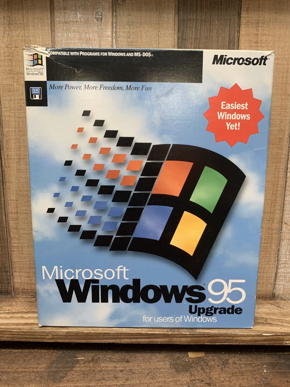 Vintage Microsoft 050-031-950 English Windows 95 Upgrade CD