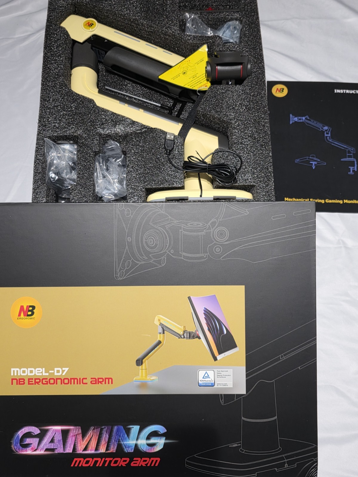 NB Gaming Monitor Arm or for 32 to 60 Inches Screen. LOT#87
