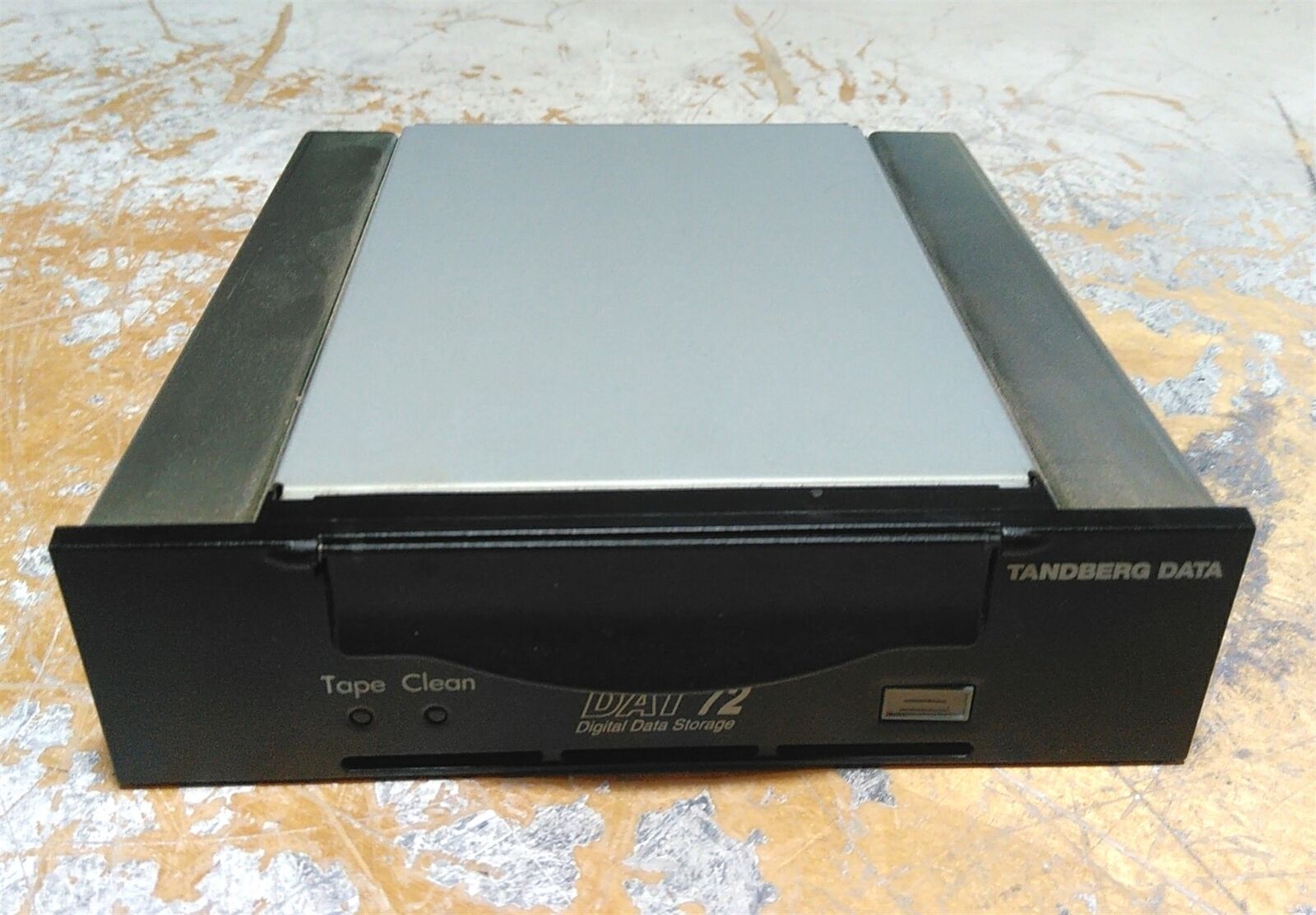 Power Tested Only Tandberg 3600-DAT DAT 72 DDS Internal SCSI Tape Drive AS-IS