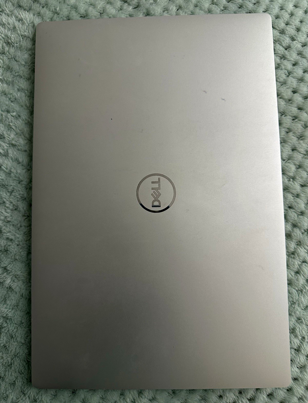 Dell XPS 9320 13" i7-1260P 16GB RAM 526 SSD Iris Xe Silver W11