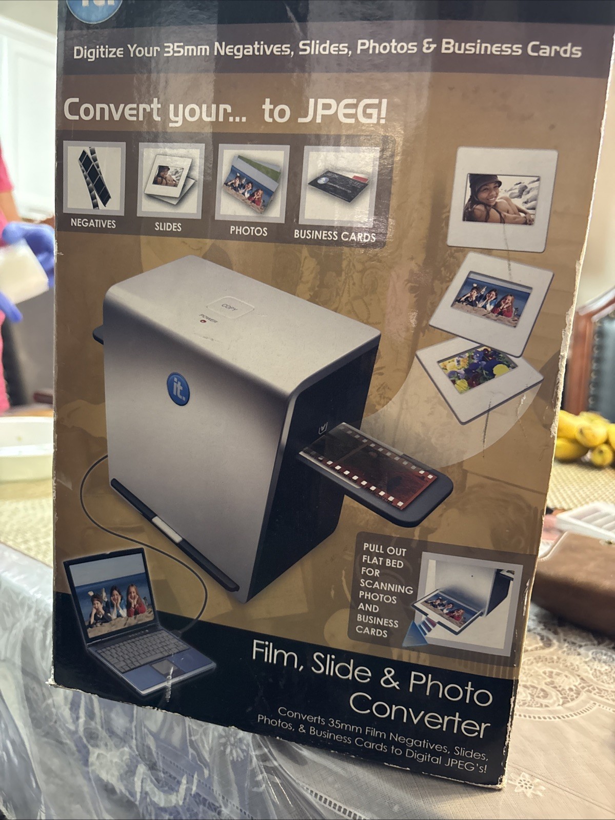 Brand New Innovative Technology 35mm Negative Film and Slide Converter to PC