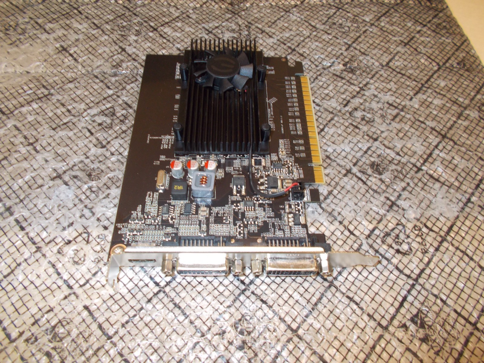 eVGA Nvidia GeForce GT 610 2GB DDR3 PCI-E Video Card 02G-P3-3619-KB