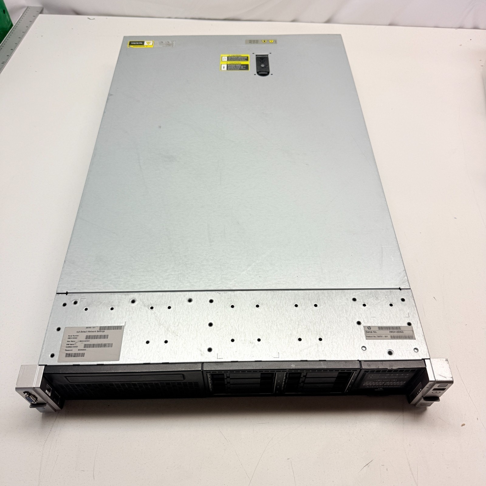 HP ProLiant DL380p Gen8 Server No RAM No HDDs Includes Cable