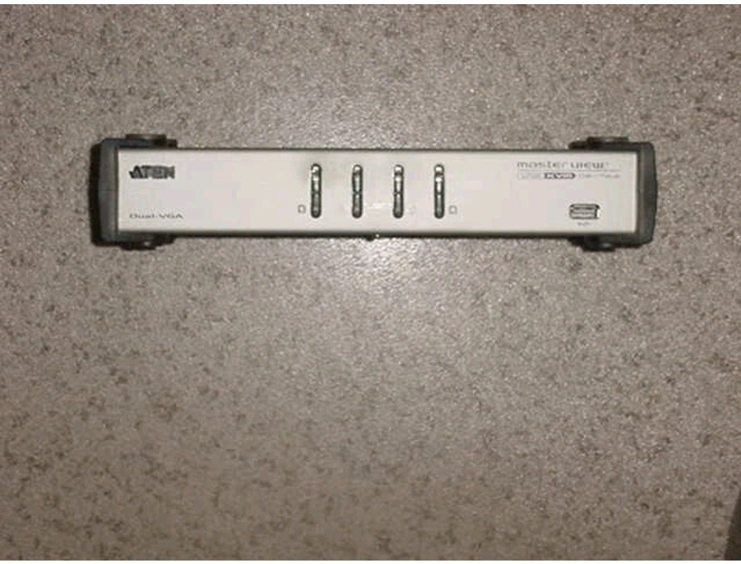 Aten Master View  Dual-VGA USB CS-1744  4-Port USB 2.0 DVI  KVM Switch