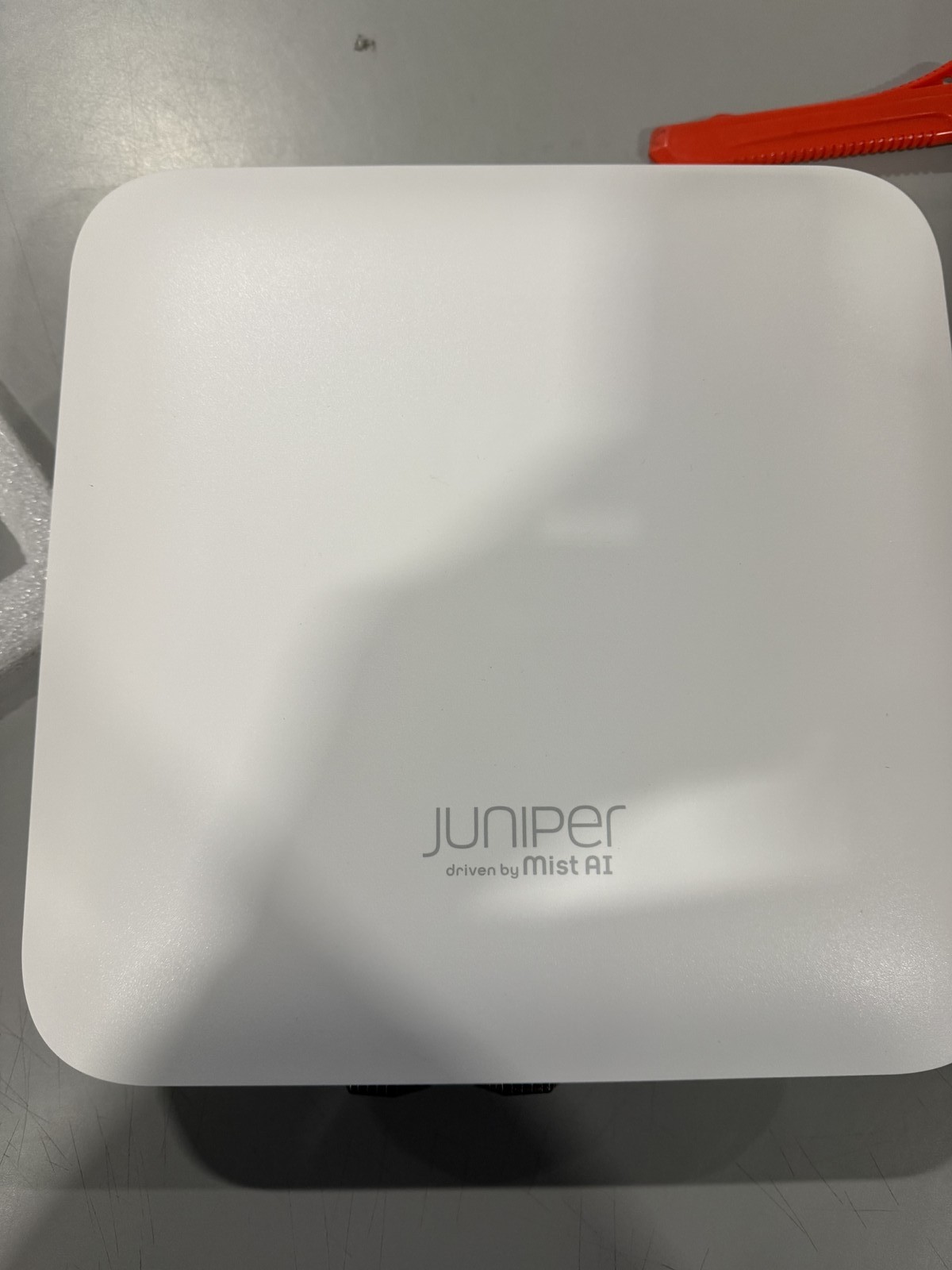 JUNIPER NETWORKS MIST AI AP63-US HIGH PERFORMANCE OUTDOOR ACCESS POINT - WHITE