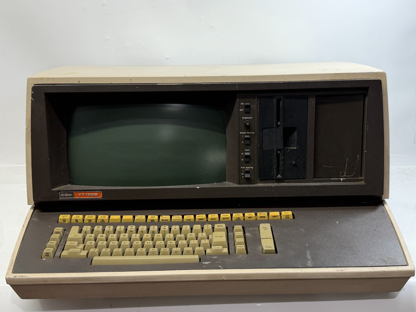 Vintage Lexitron VT1202  Word processing system(Powers on, no display)