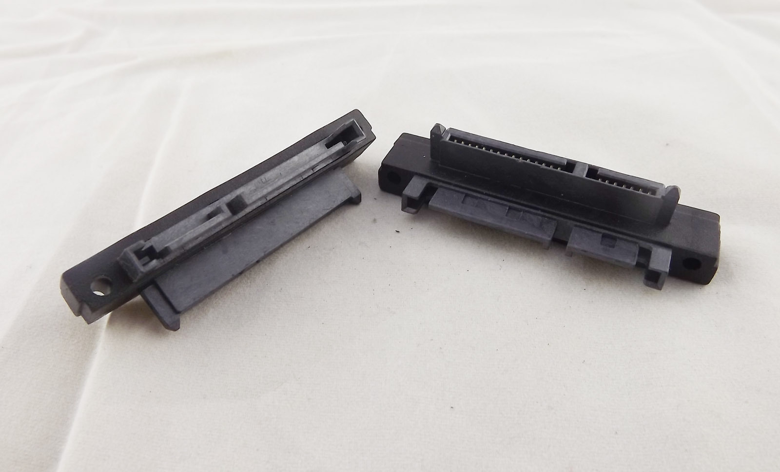 10pcs SATA 7+15 Pin 22 Pin Male to 22 Pin Female Right Angle Convertor Adapter