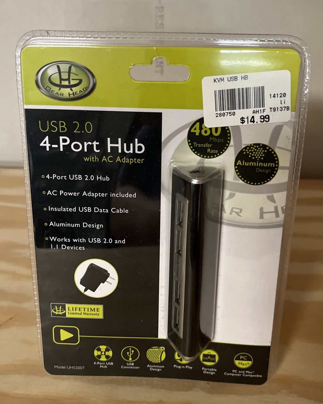 Gear Head USB 2.0 4-Port Triangle Hub with AC Adapter - New Sealed UH5200T