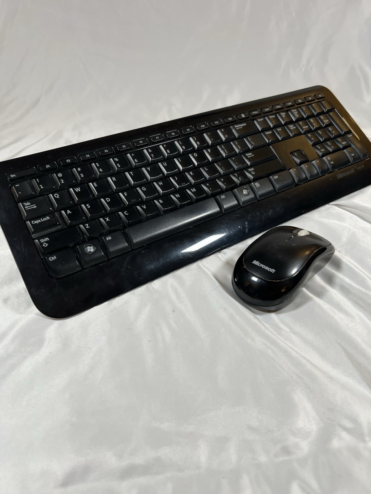 Microsoft Wireless Desktop 800 Keyboard and Mouse 1000 W/receiver