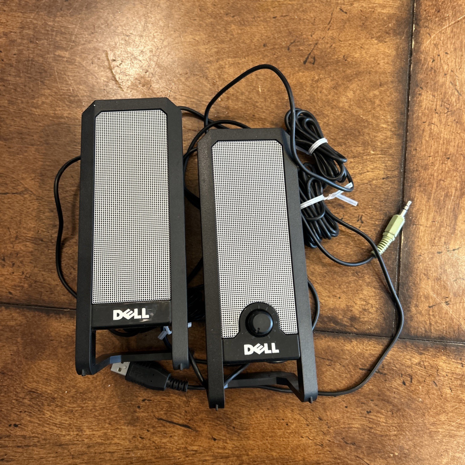 Dell Rev A01 USB Powered 2.0 Computer Speakers
