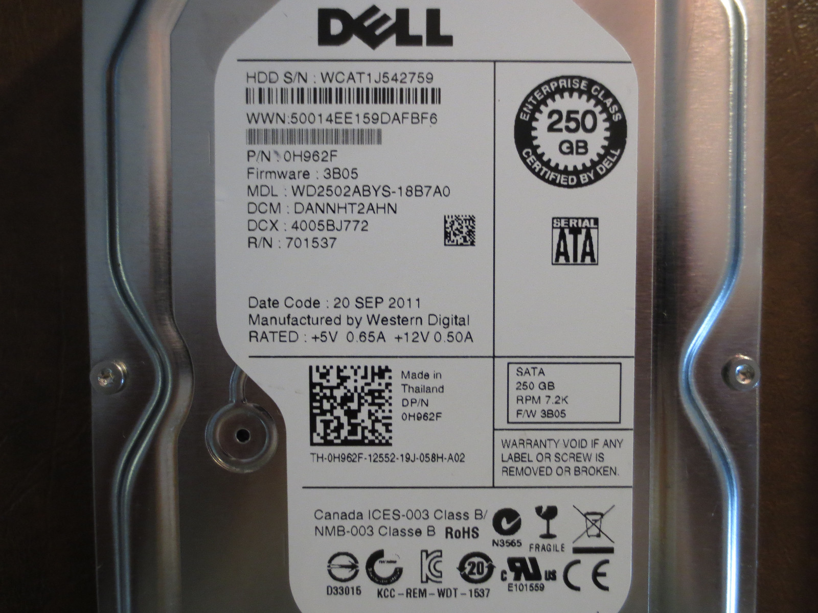 Dell WD2502ABYS-18B7A0 DCM:DANNHT2AHN FW:3B05 250gb 3.5" Sata Hard Drive
