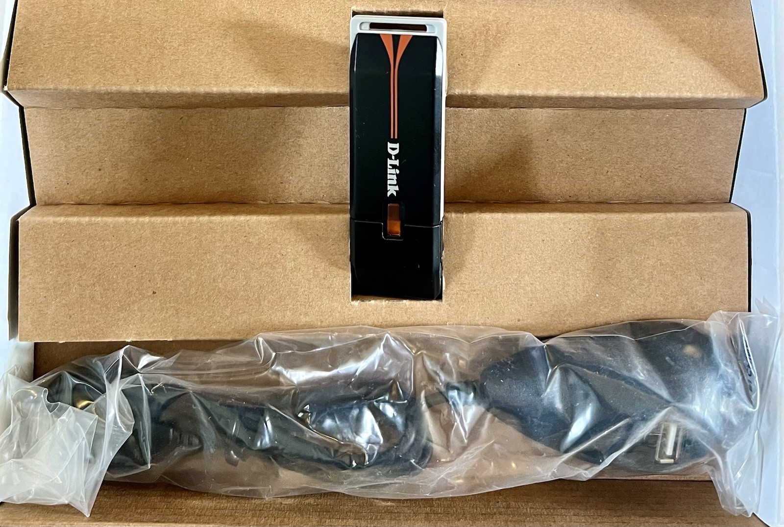 D-Link Wireless G USB Adapter (DWA-110) + USB Cradle New In Box
