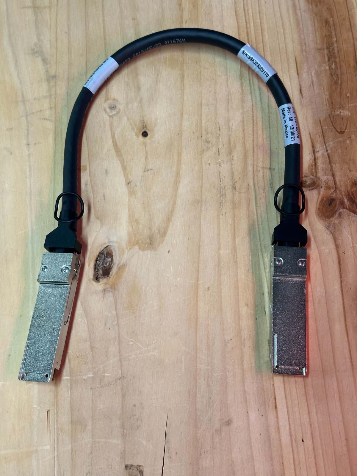 NetApp 112-00176 0.5M QSFP to QSFP External SAS Cable Rev A0