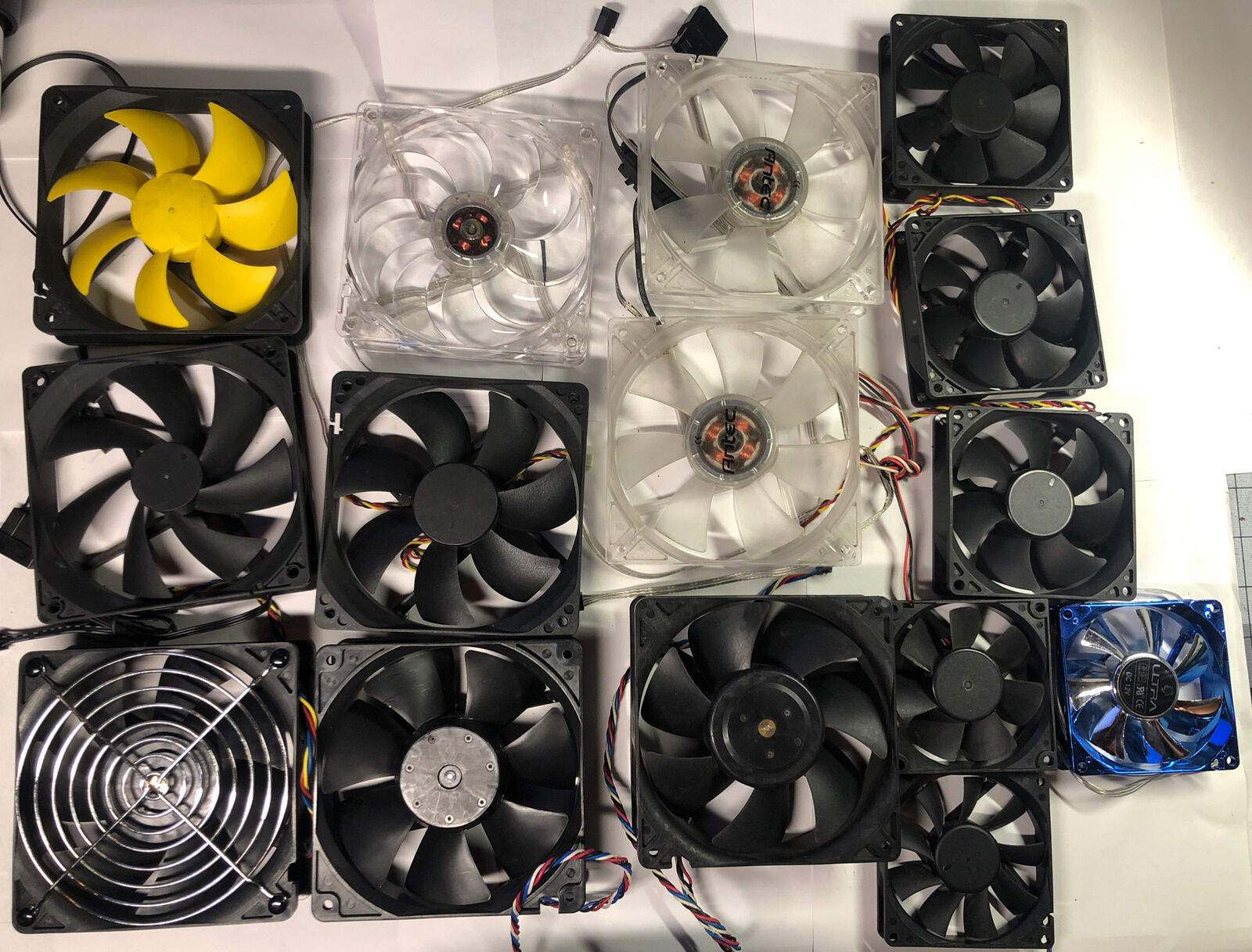 Lot of 15 case fans of various size and brands|Check photos for specific details