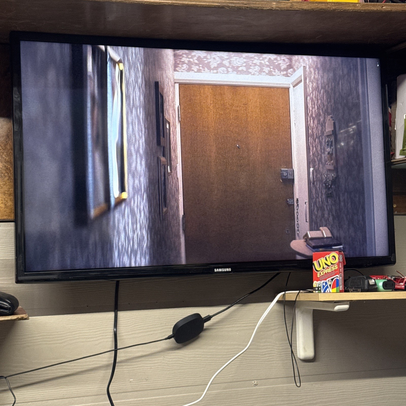 Samsung PM43H 43" Commercial Display READ