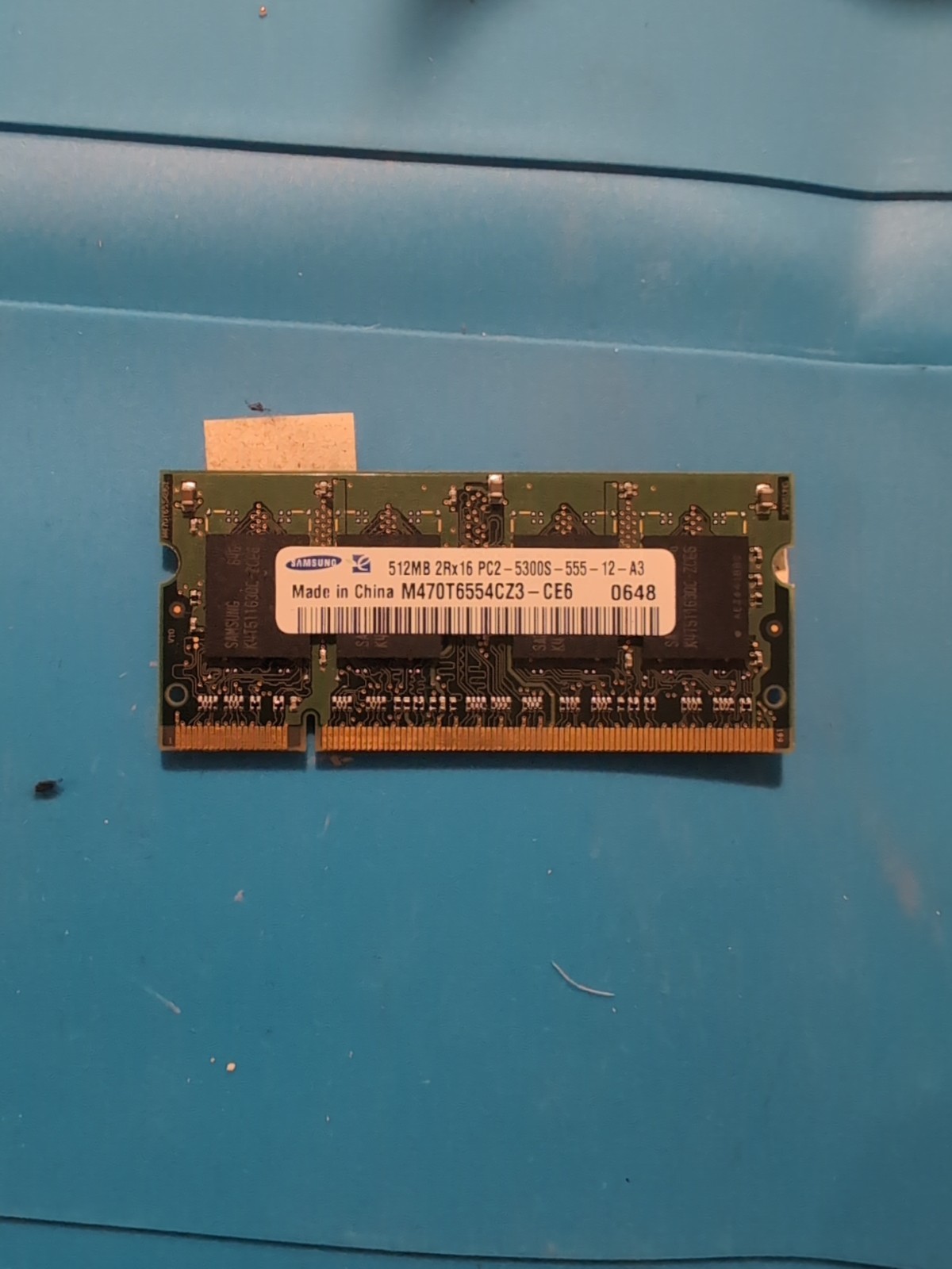 Samsung (512MB) PC2-5300 DDR2 SODIMM Laptop RAM Memory M470T6554CZ3-CE6
