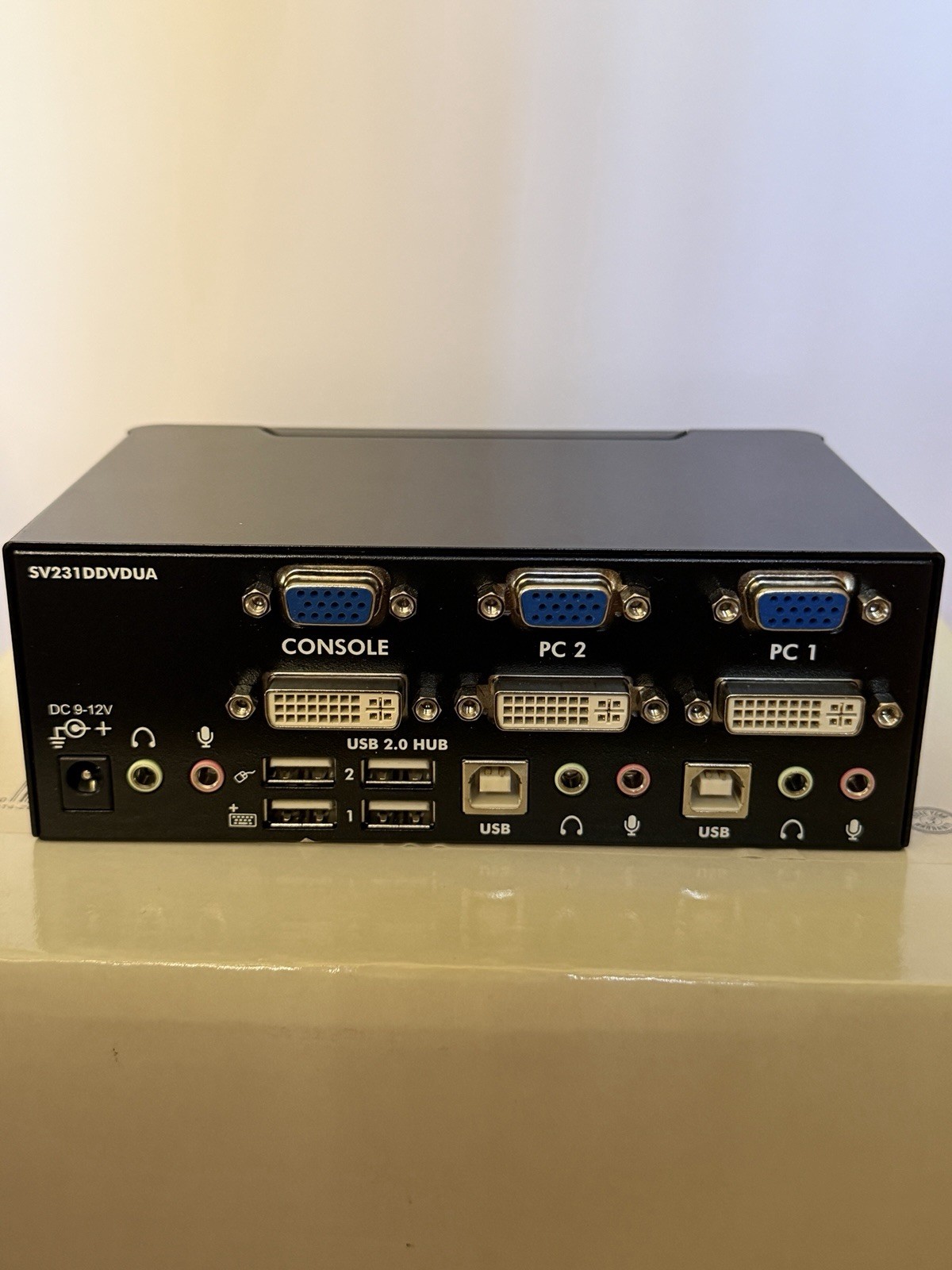 StarTech.com SV231DDVDUA 2-Port Dual Monitor DVI/VGA KVM Audio Hub