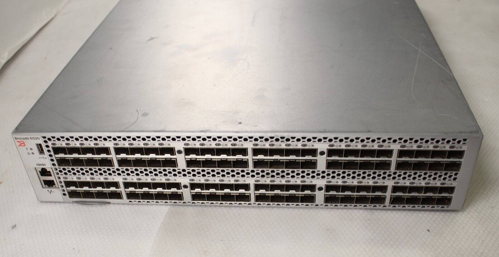 Brocade 6520 BR-6520-48-16G-R 48 Active Licensed ports Channel Switch No PSUs
