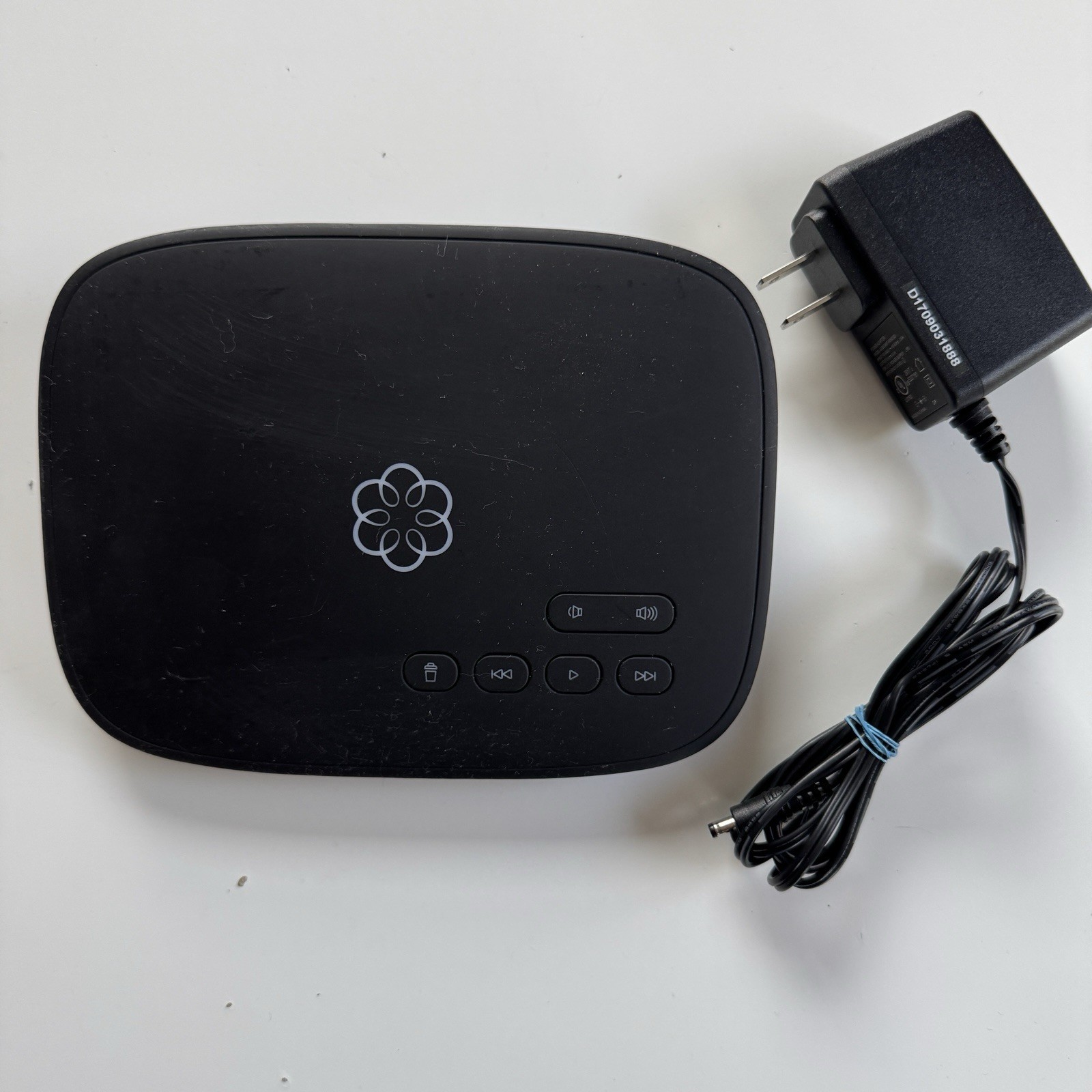 Ooma Telo VOIP Gateway with Power Supply - Great Condition Home Phone Service