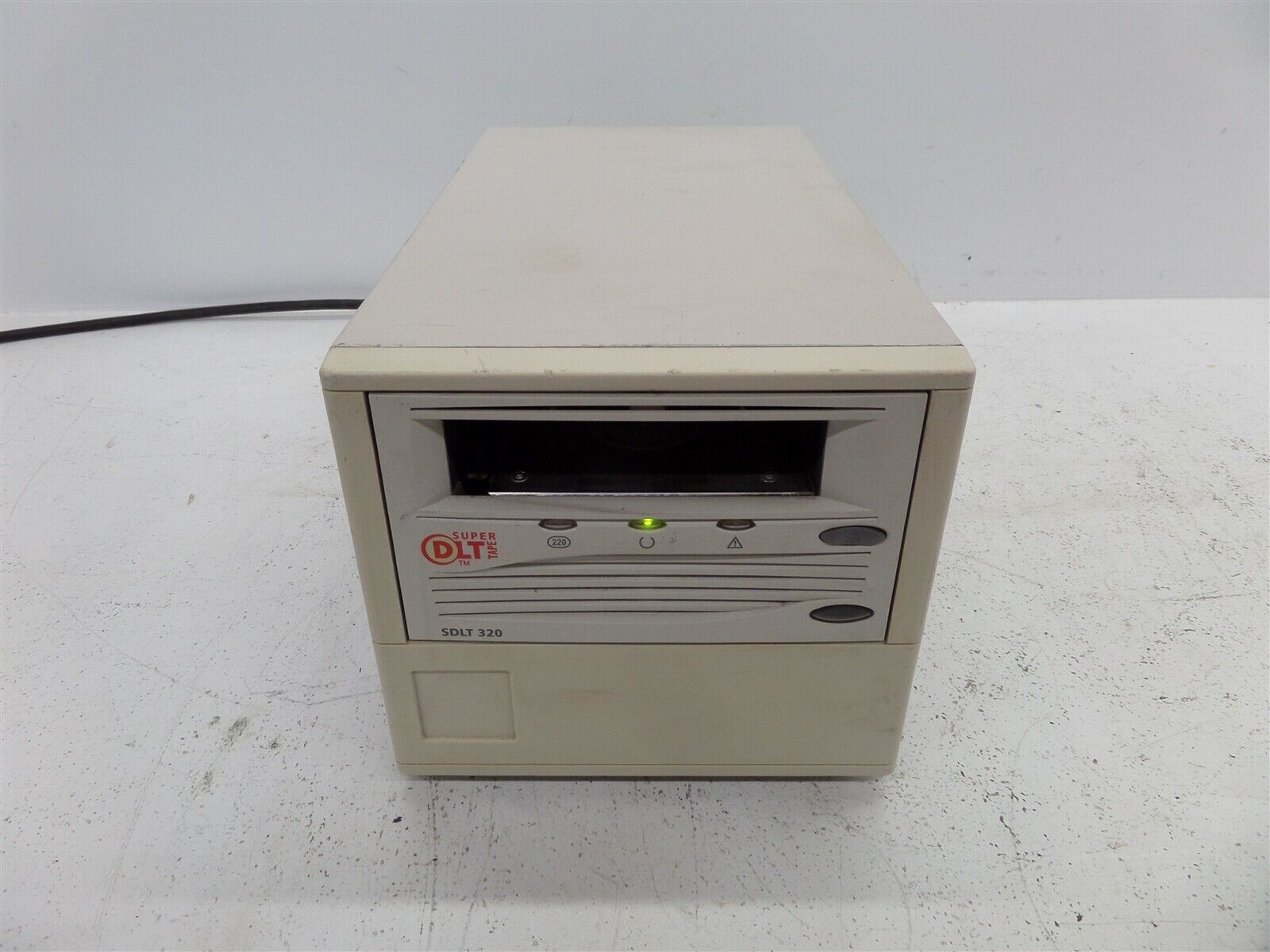 Vintage Quantum Super DLTtape SDTL320 External Tape Drive