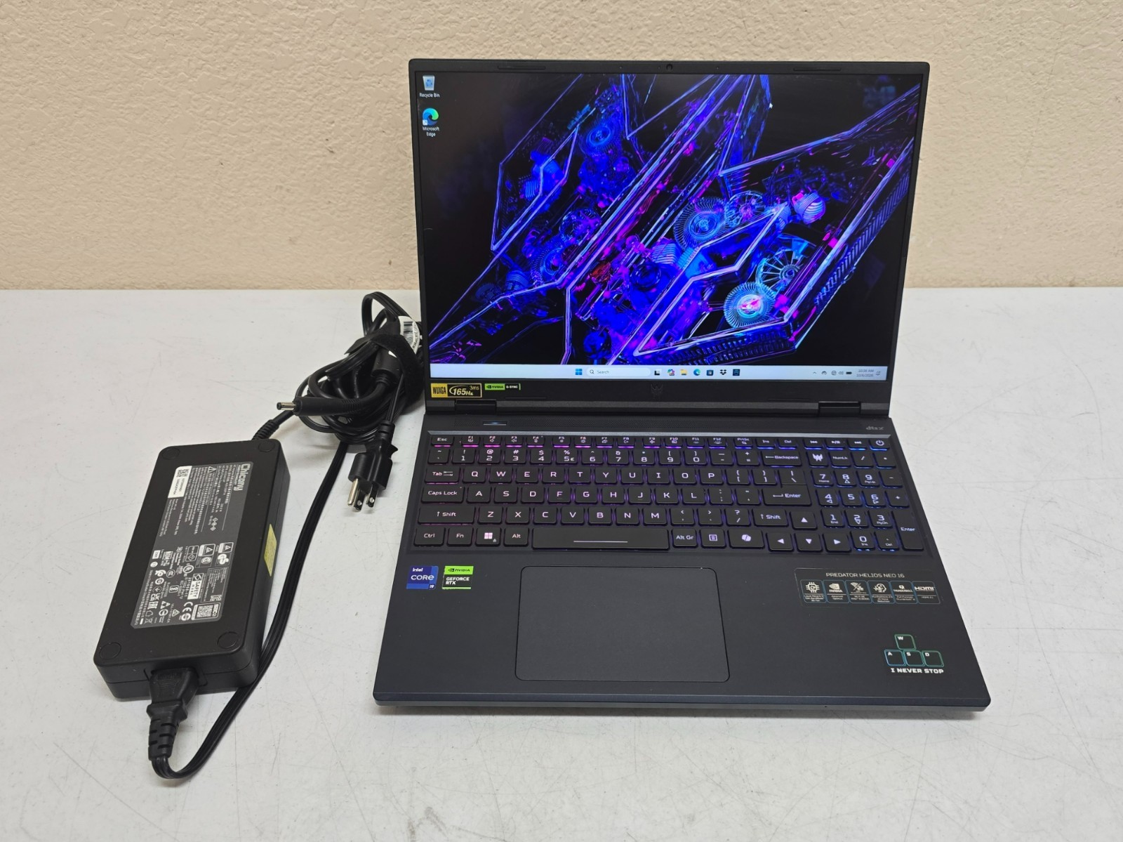 Acer Predator Helios Neo 16 165Hz FHD+ 2.2 GHz i9-14900HX 32GB 1TB SSD RTX 4060