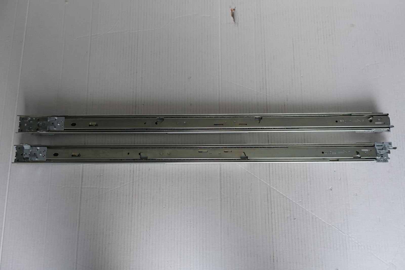 IBM Rack Mount Rails Rails X3690 X5 Left Right, 68Y9724 / 68Y9725