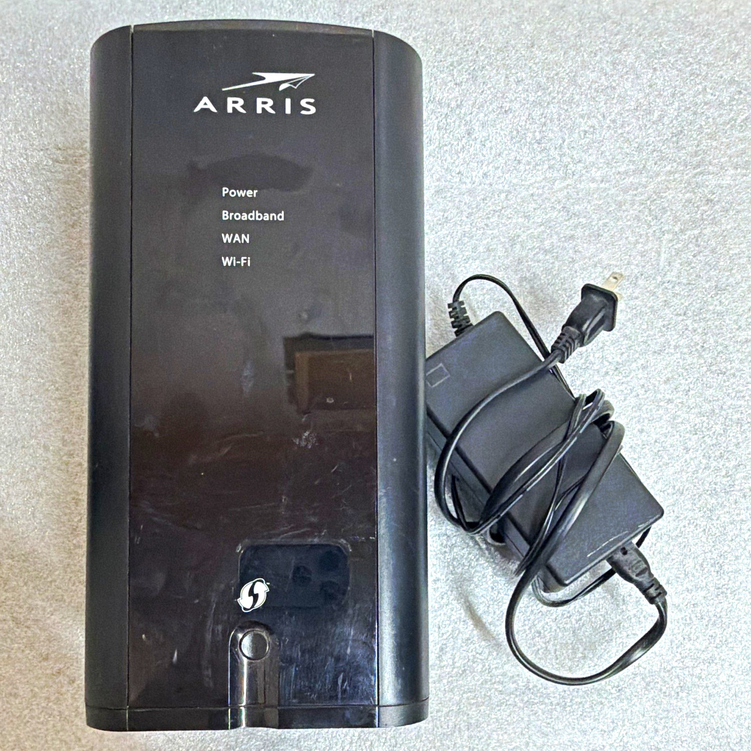 Verizon Wireless ARRIS NVG558HX Dual-Band Wi-Fi Router 4 LAN Ports USB Ethernet