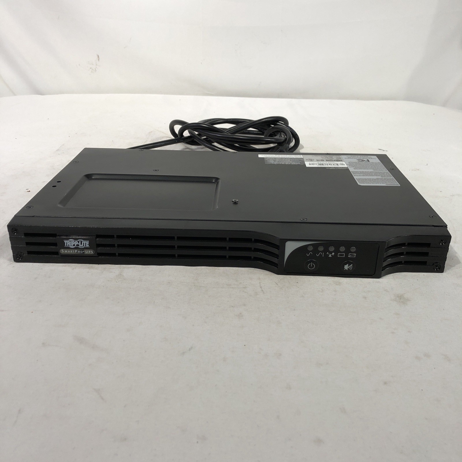 Tripp Lite series 500VA 300W 120V Line-Interactive UPS *No Battery* SMART500RT1U