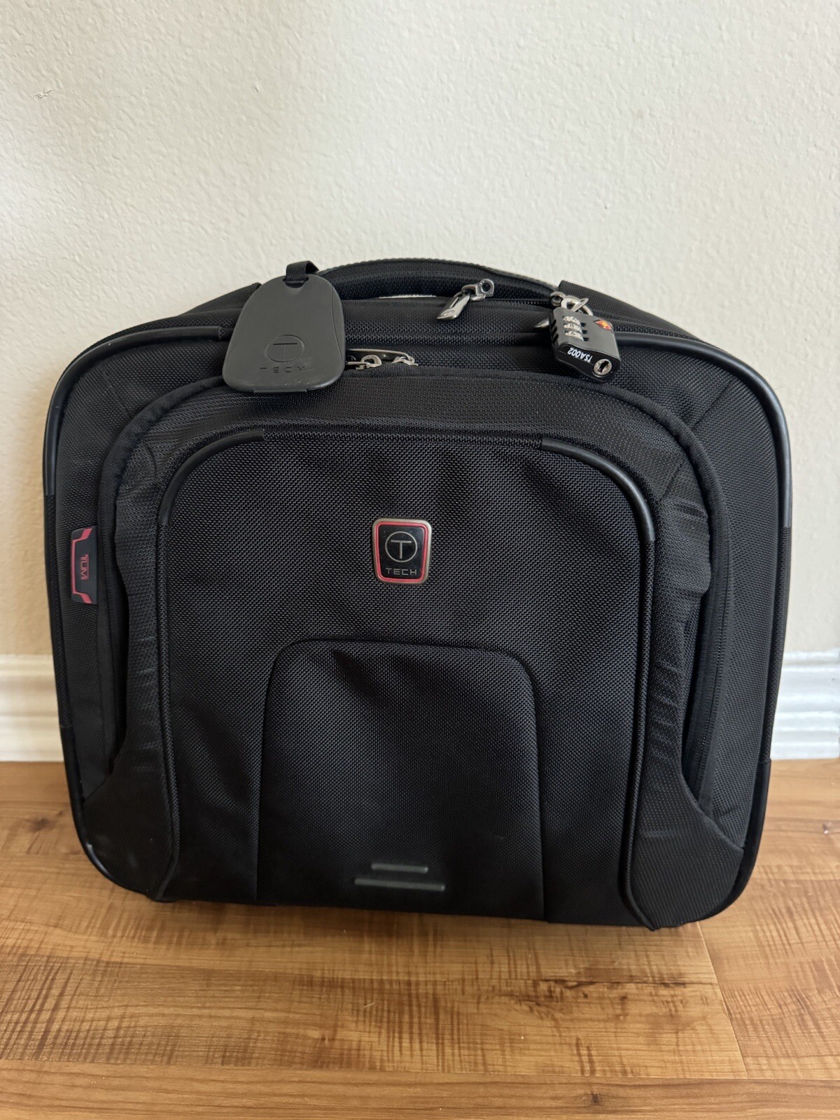 Tumi T-Tech Presidio Wheeled Compact Laptop Briefcase Preowned Good Shape #2