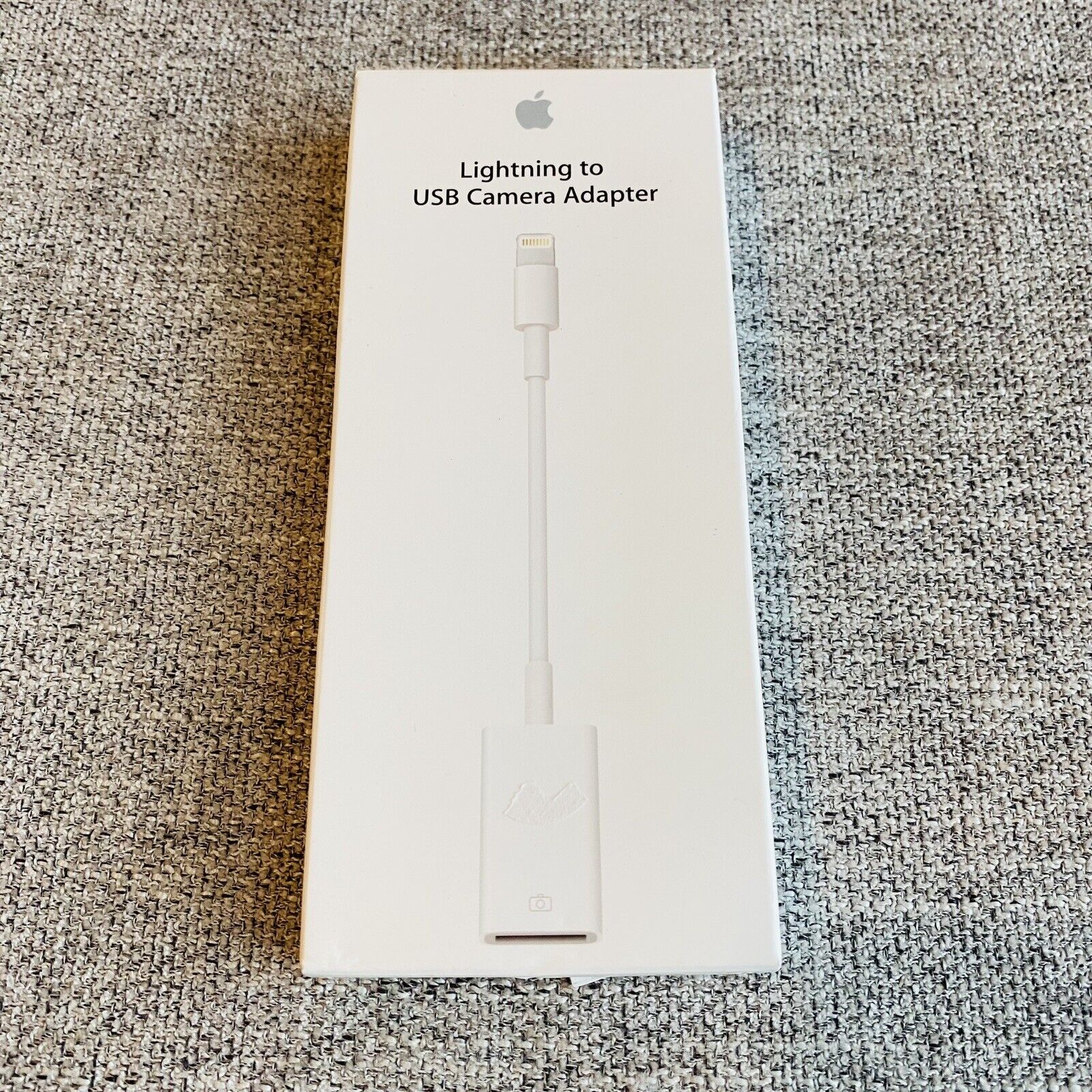 New Sealed Apple Lightning To USB Camera Adapter A1440 MD821AM/A