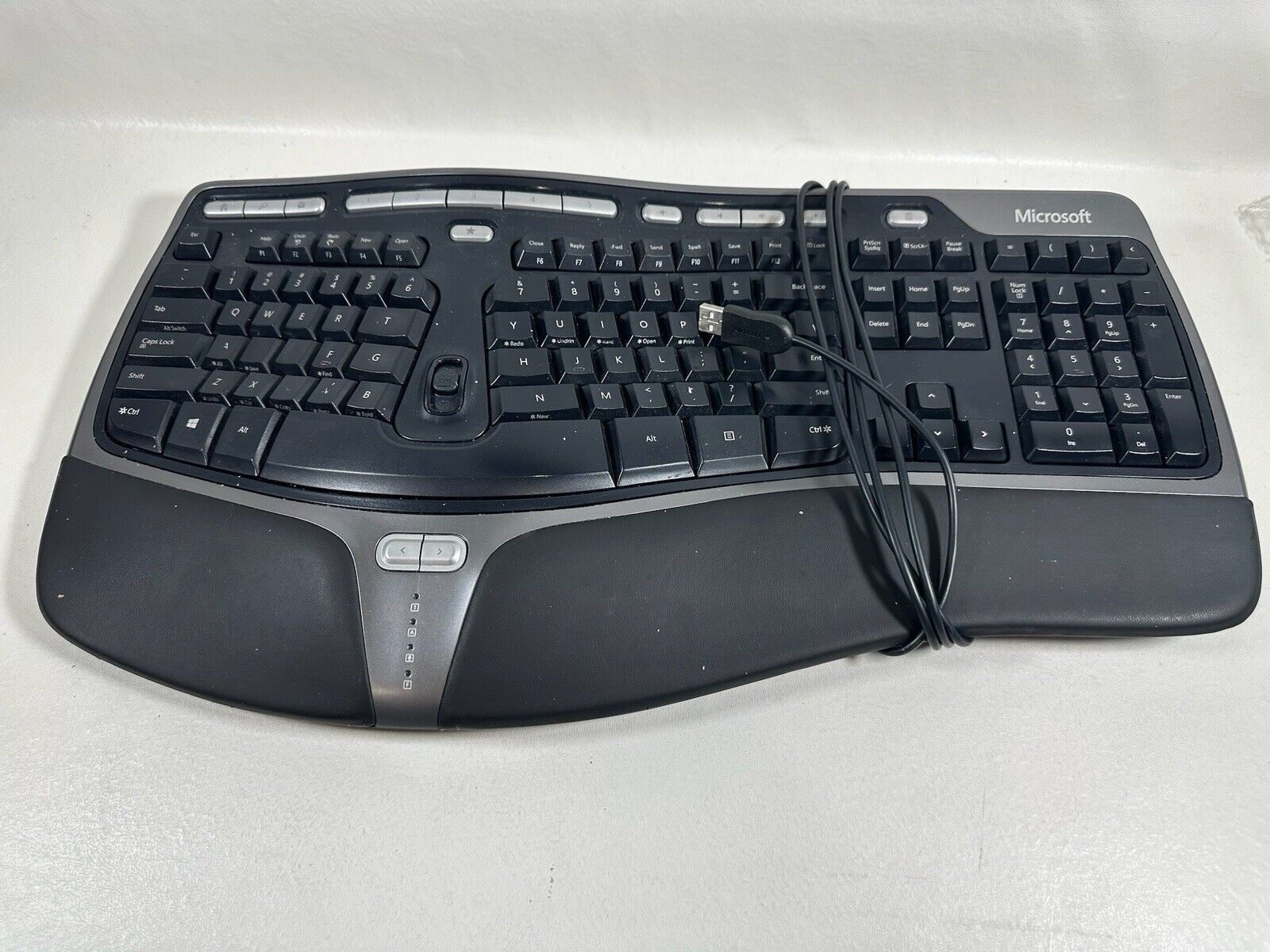 TESTED Microsoft Natural Ergonomic Keyboard 4000 v1.0 USB Excellent Condition