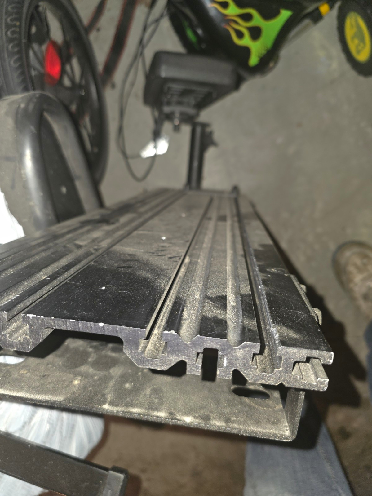 Havis Floor Mount With Havis Armrest