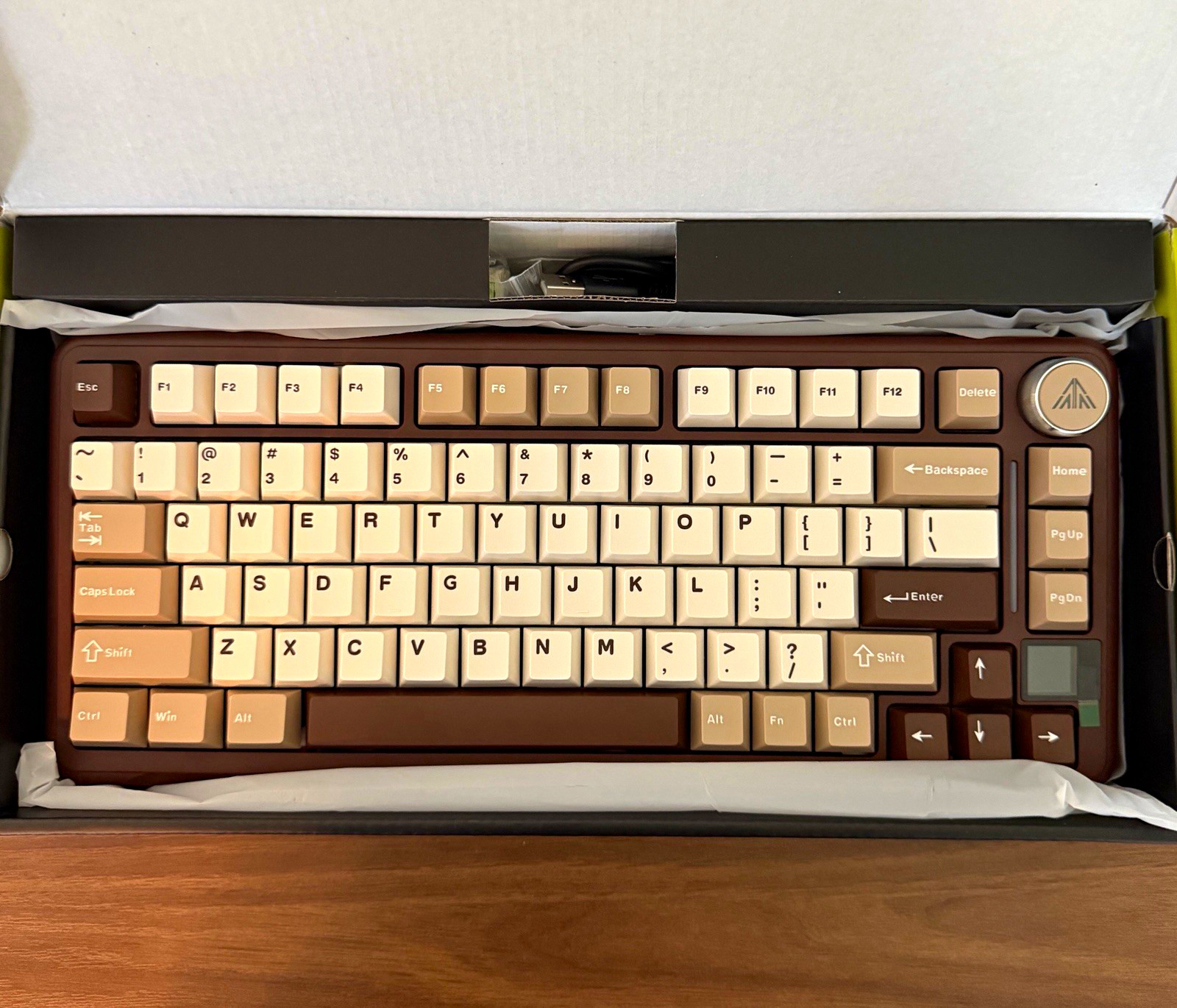 SOLAKAKA A75 PRO 81-Key Tri-Mode RGB Aluminum Mechanical Keyboard Brown/Beige
