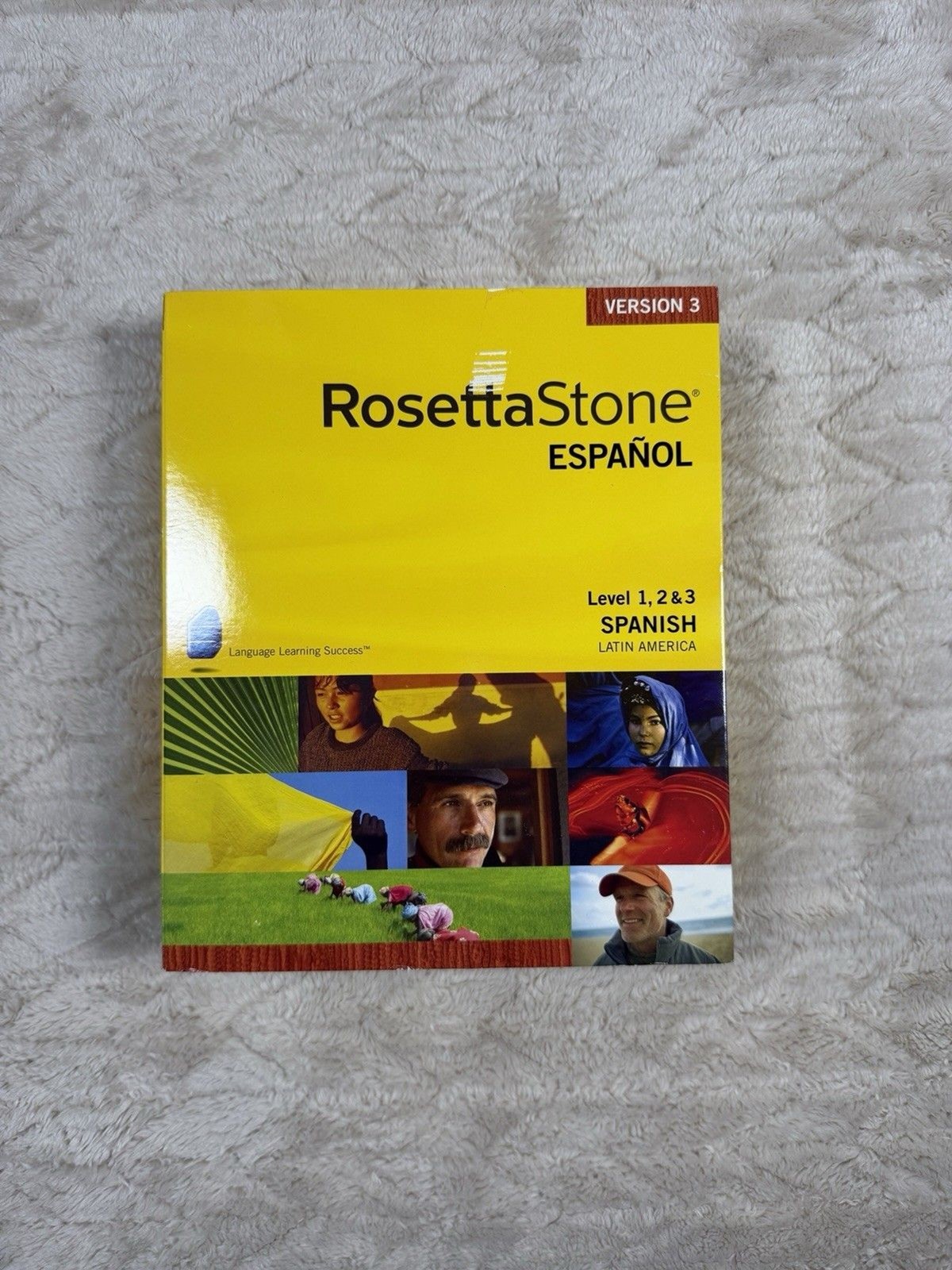 Rosetta Stone Español Spanish America Version 3 Levels 1, 2 & 3