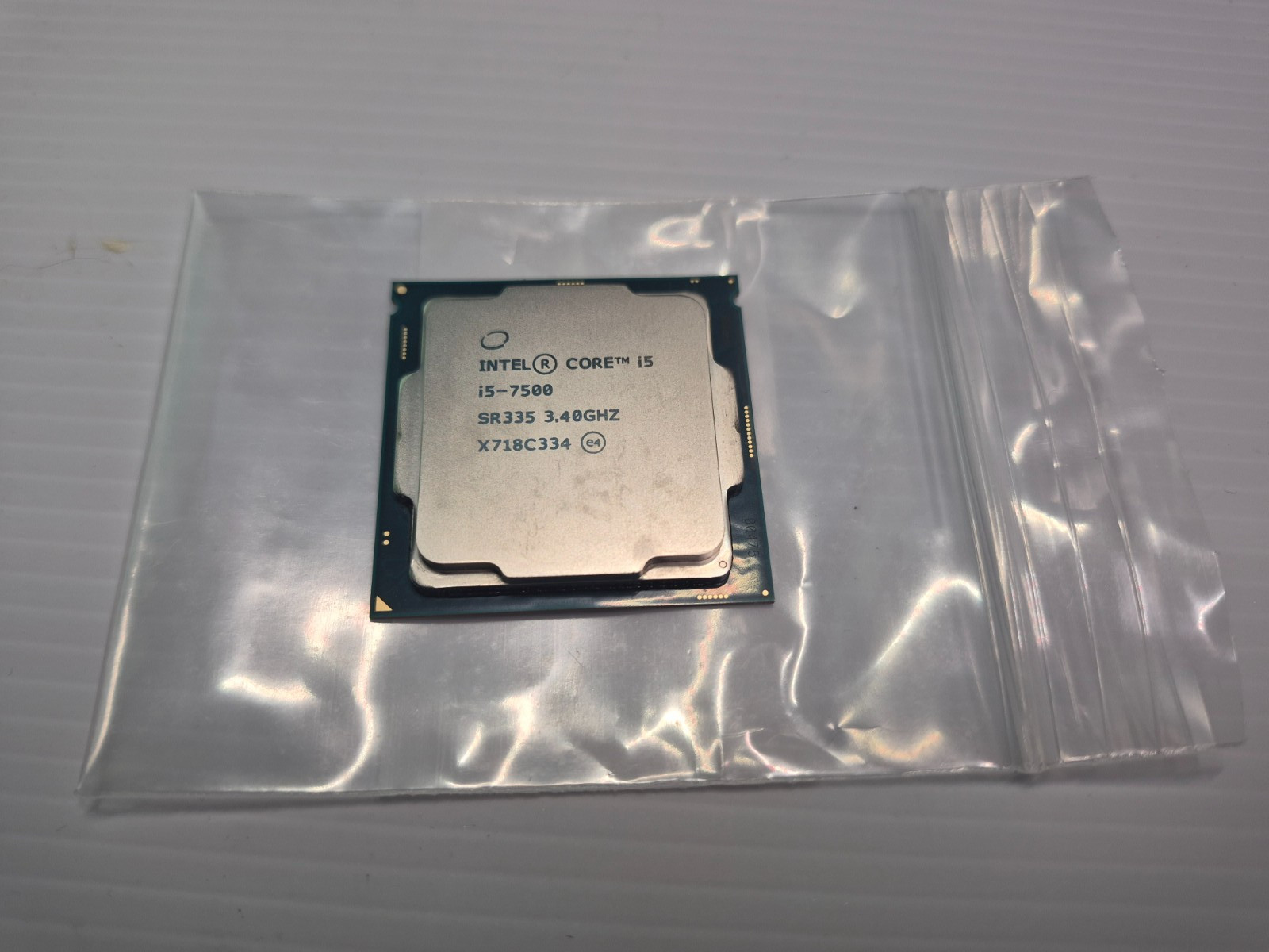 Intel Core i5-7500 Processor (3.4 GHz, 4 Cores, LGA 1151) - SR335