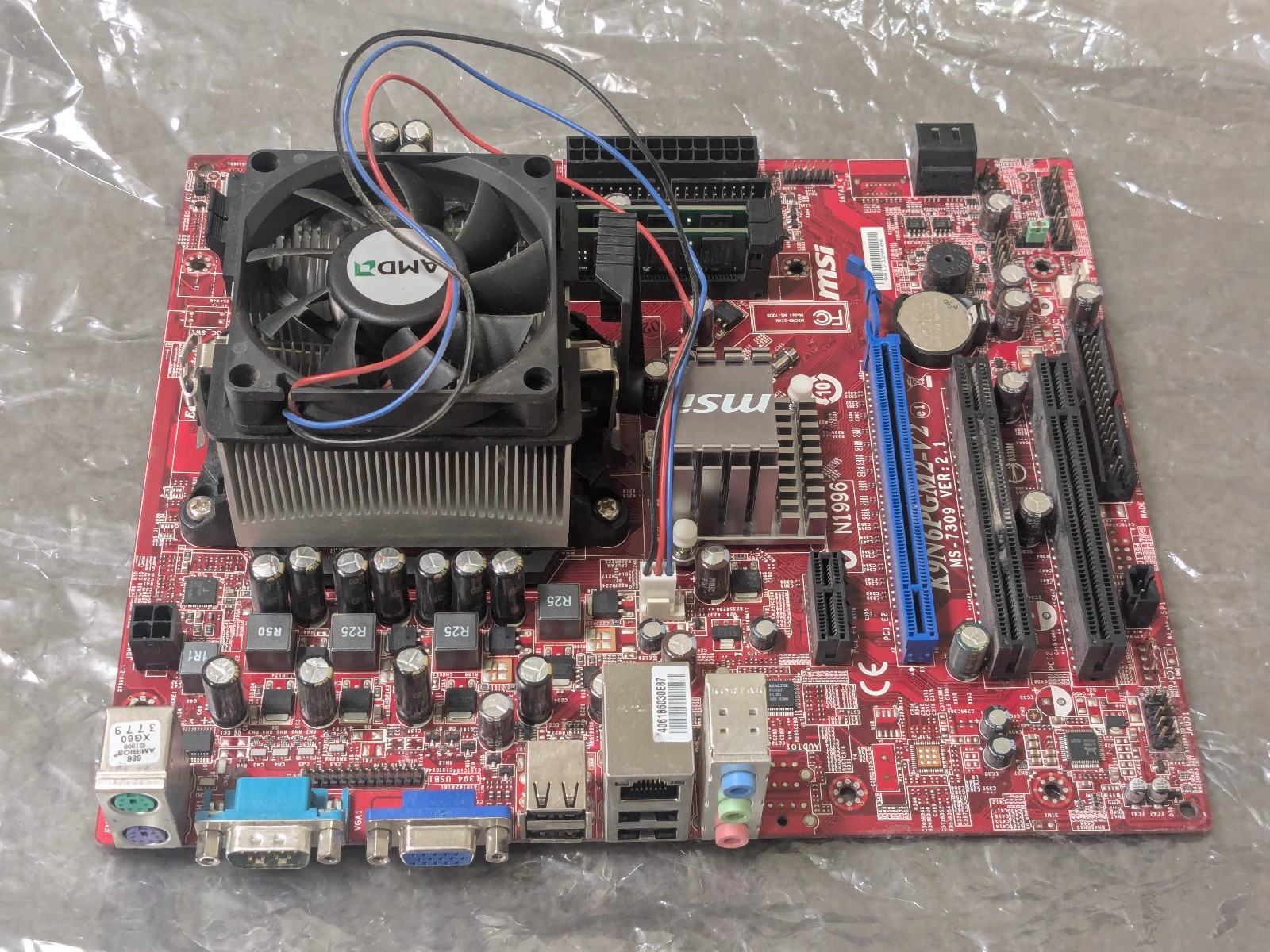 MSI K9N6PGM2-V2 Socket AM2 DDR2 Micro ATX Motherboard / 4GB ram & CPU / untested